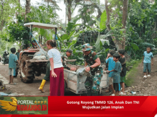 Gotong Royong TMMD 126, Anak Dan TNI Wujudkan Jalan Impian