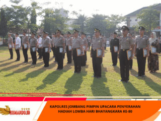 Kapolres Jombang Pimpin Upacara Penyerahan Hadiah Lomba Hari Bhayangkara ke-80